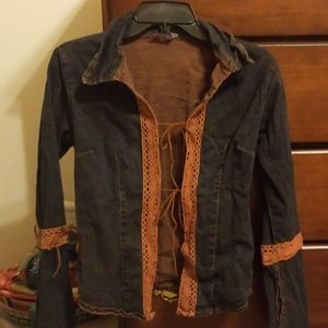 $5 ITEM MUST BUNDLE WITH 2 OTHER ITEMS Girls denim bobo shirt